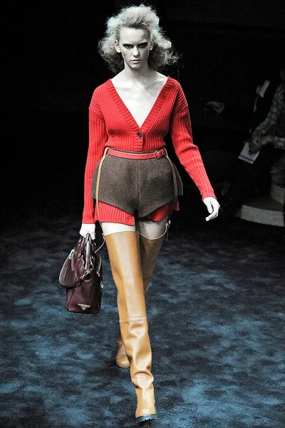 Look 24